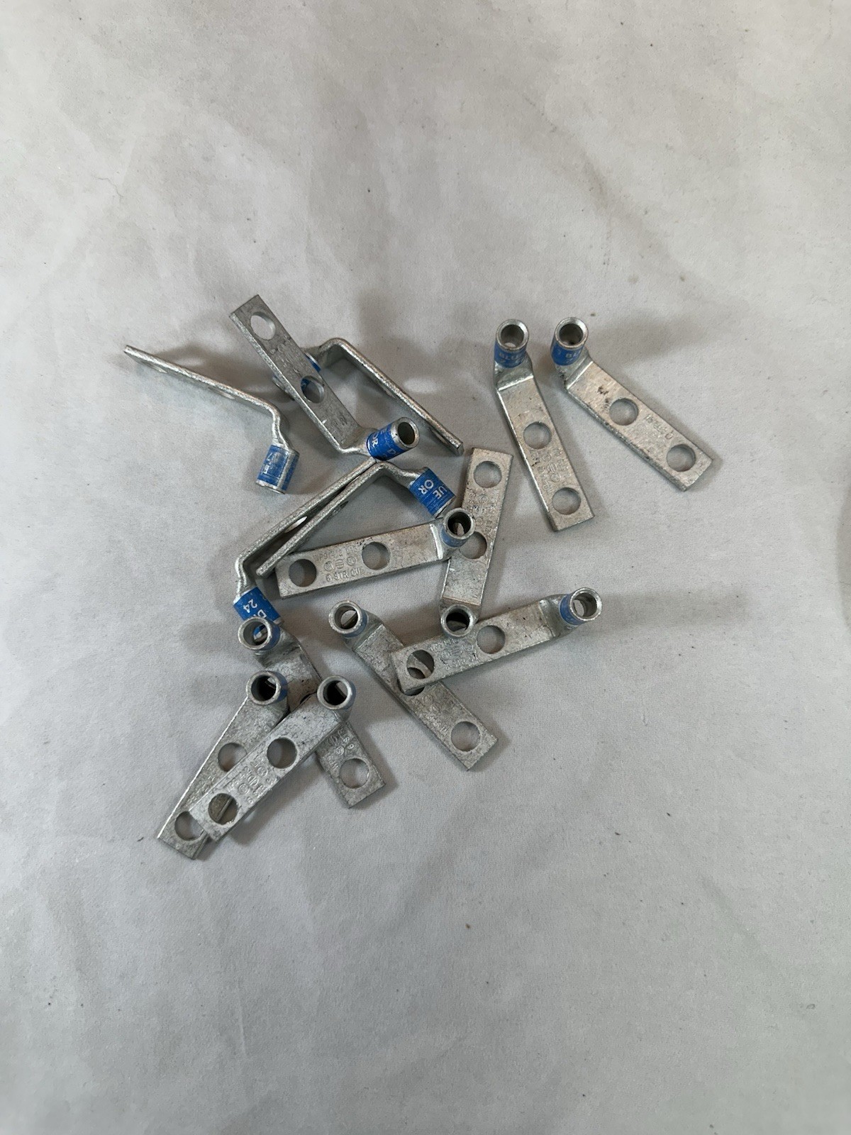 Lot Of 14 BURNDY 90 LUG # 6 AWG 2 – 1/4″ HOLE Tin Copper Compression Connector