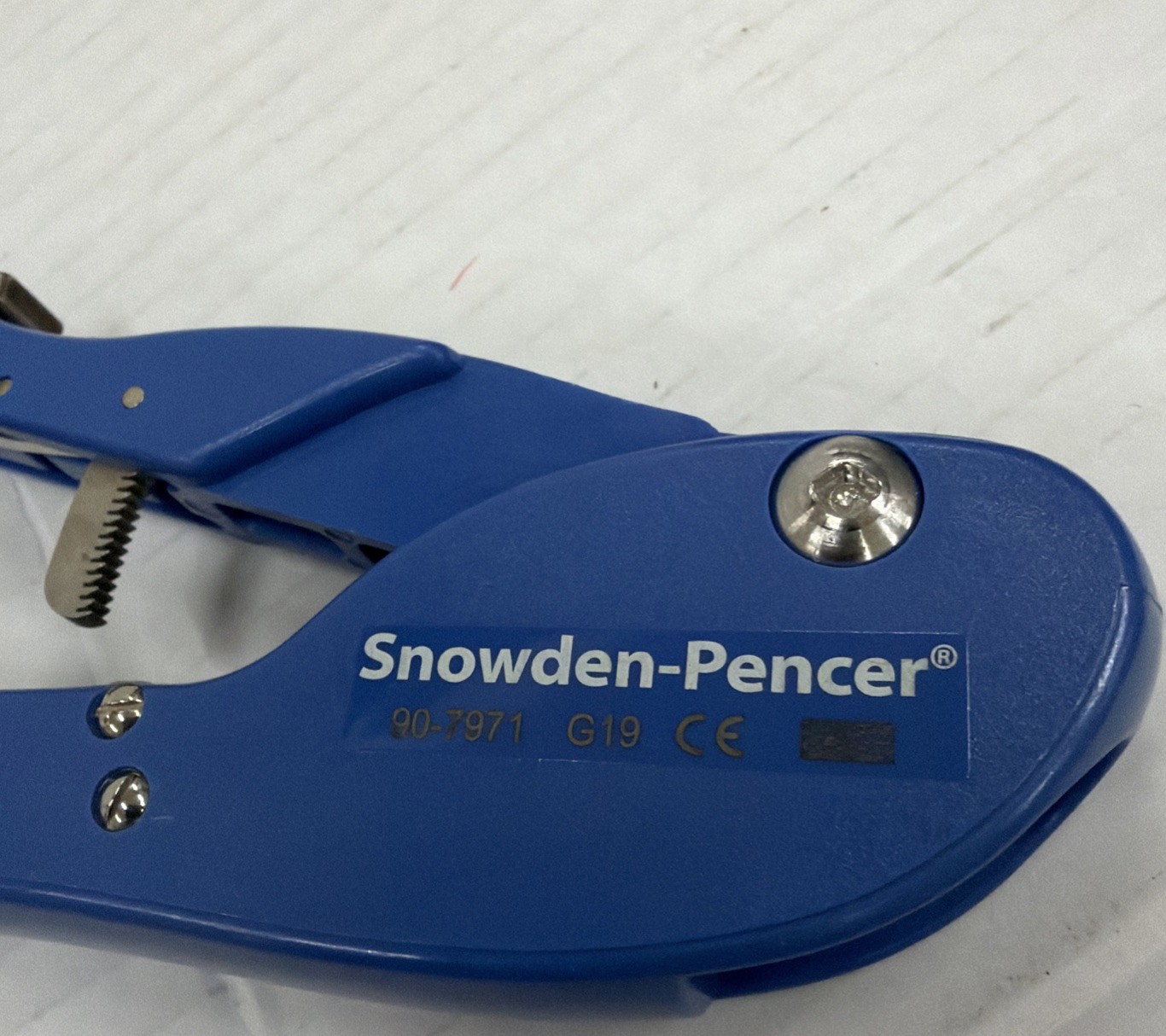 Snowden Pencer 90-7071 Laparoscopic Flat Nose, Dissector Forceps, 5.0mm x 32cm