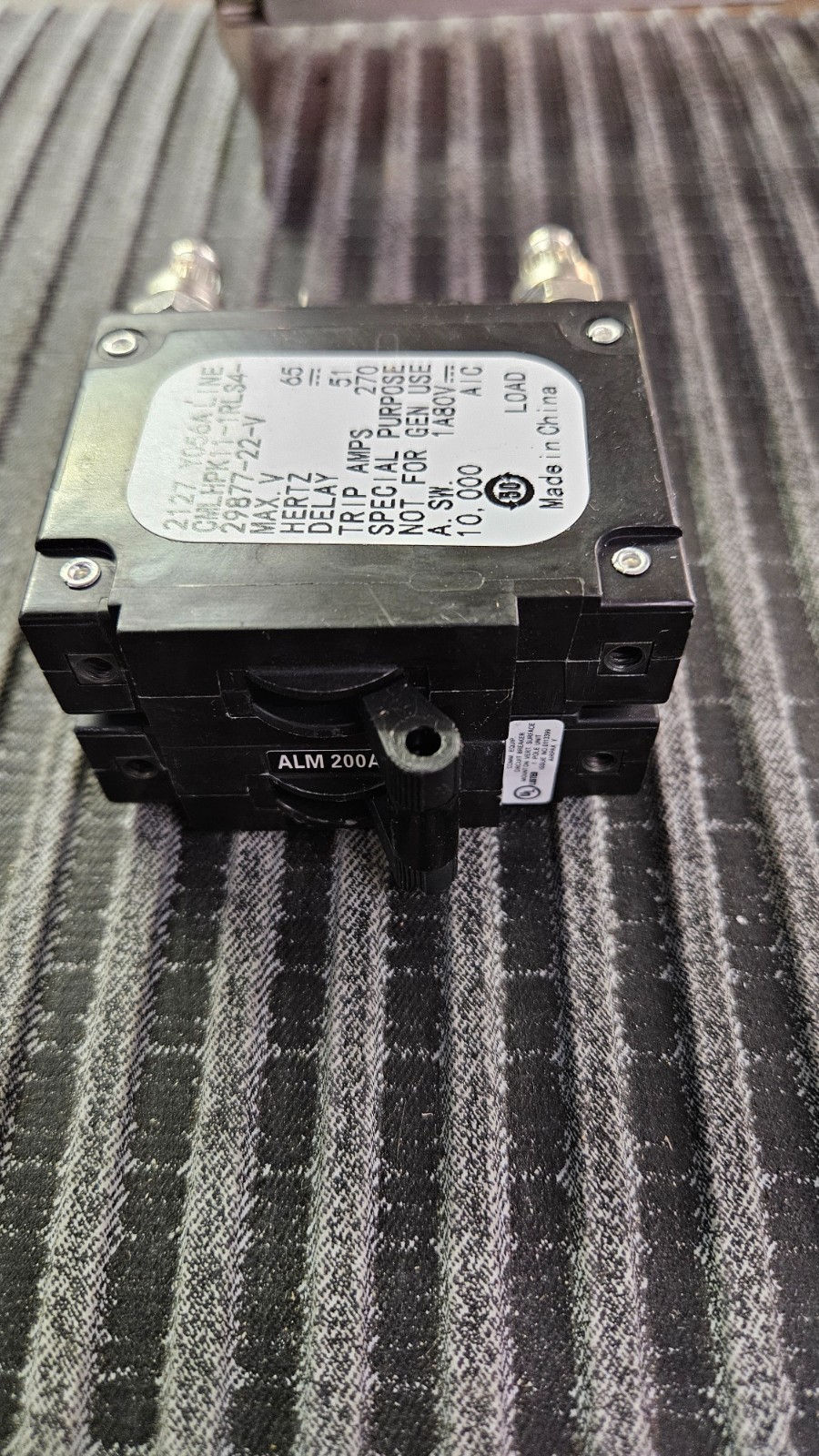 AIR PAX CIRCUIT BREAKER CMLHPK11-1RLS4-29877-22-V 200 AMPS