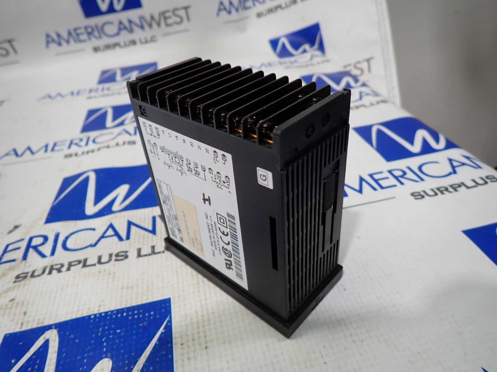 RKC Instrument Model CB400 FJA3-M*NN-N1/A/Y Temperature Controller