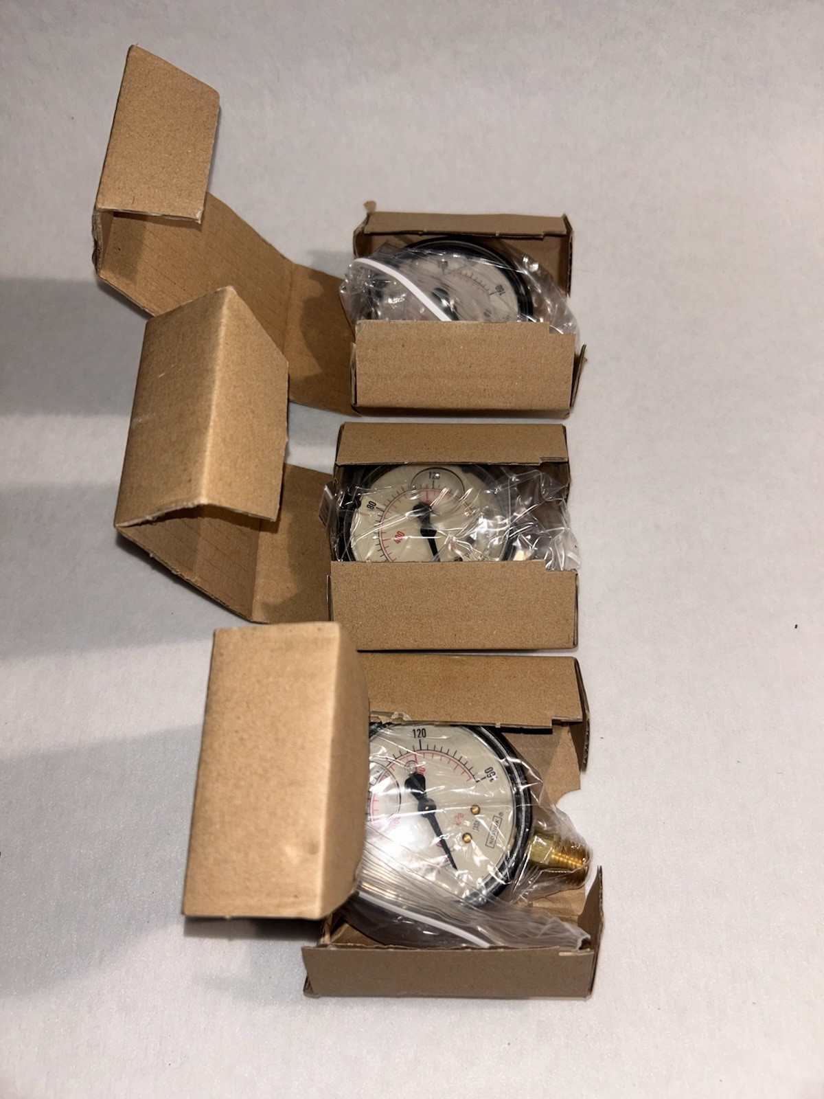 Noshok 25-900-160-PSI/KPA 1/4″ NPT Liquid Pressure Gauges (Lot Of 3)