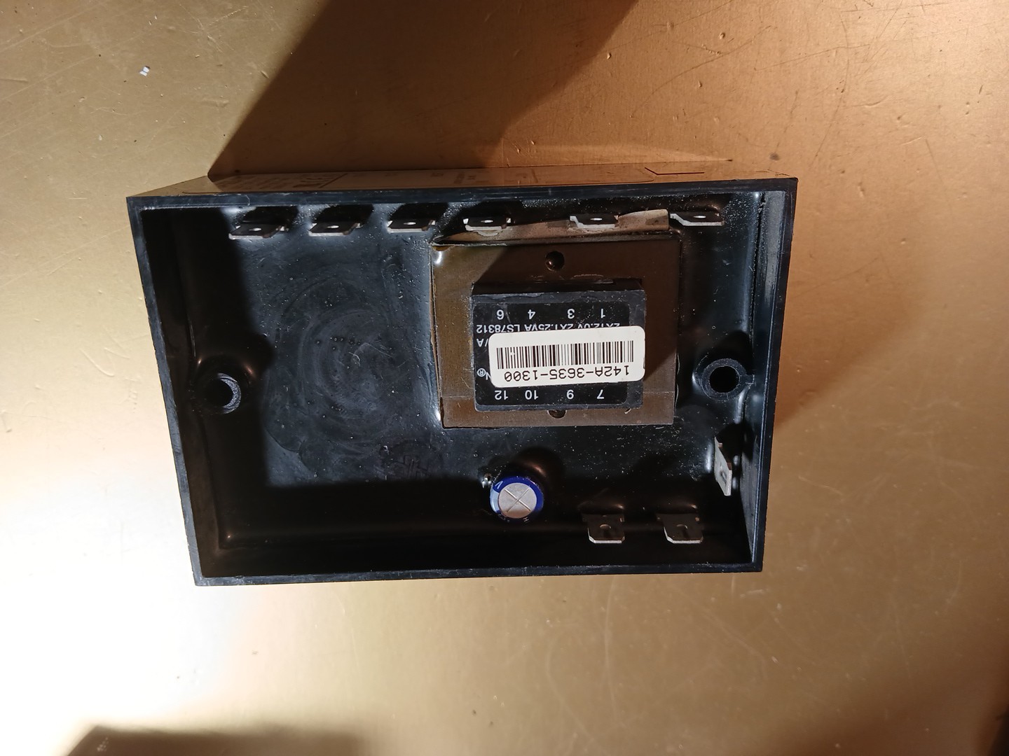 WATLOW 142A-3672-1300 / 142A36721300 (TESTED + USED)