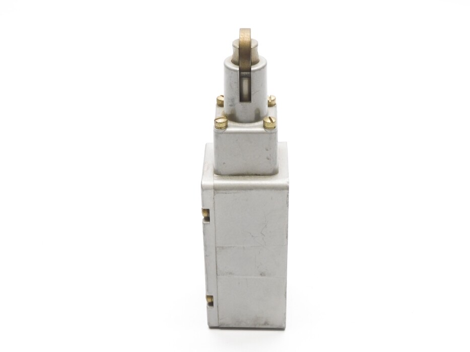 MICRO SWITCH 5ML1-E1 (GREY) UNMP