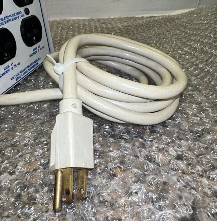 Tripp Lite LC-1200 Voltage Regulator W/ Isobar Spike/Noise Suppression 87-140V