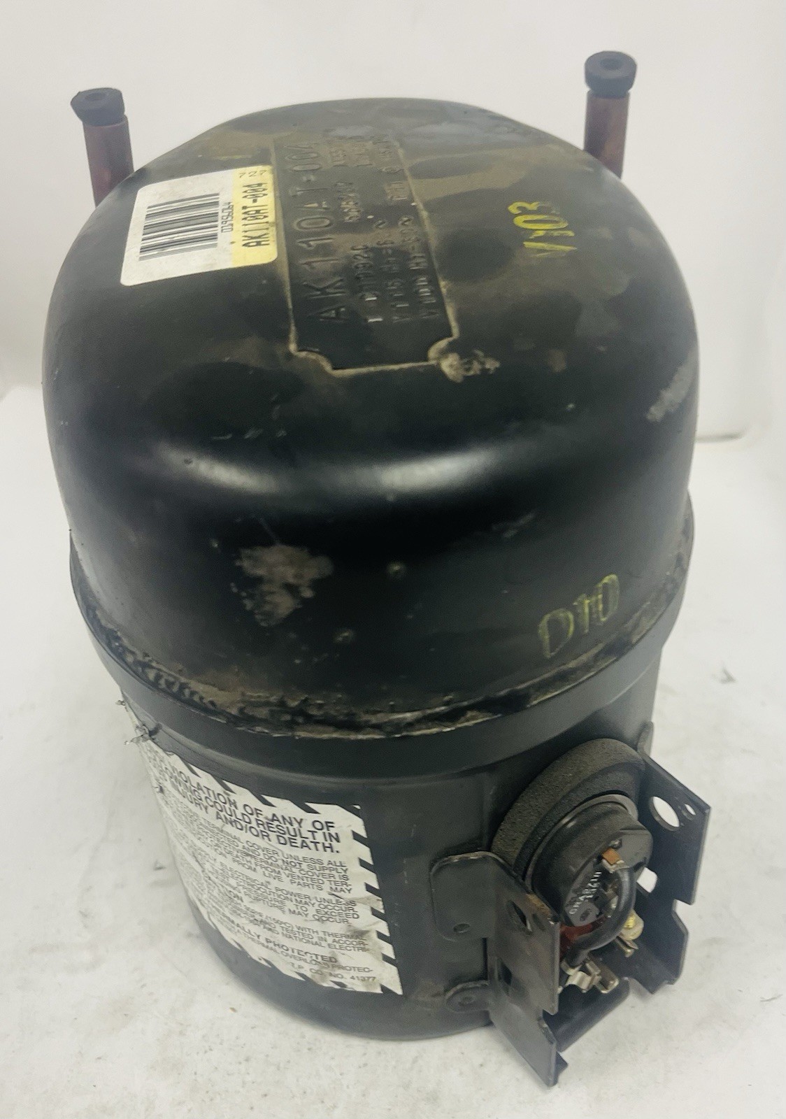 TECUMSEH NO. AK110AT-004-J7 COMPRESSOR 1 HP 115 VAC 60HZ 11000 BTU