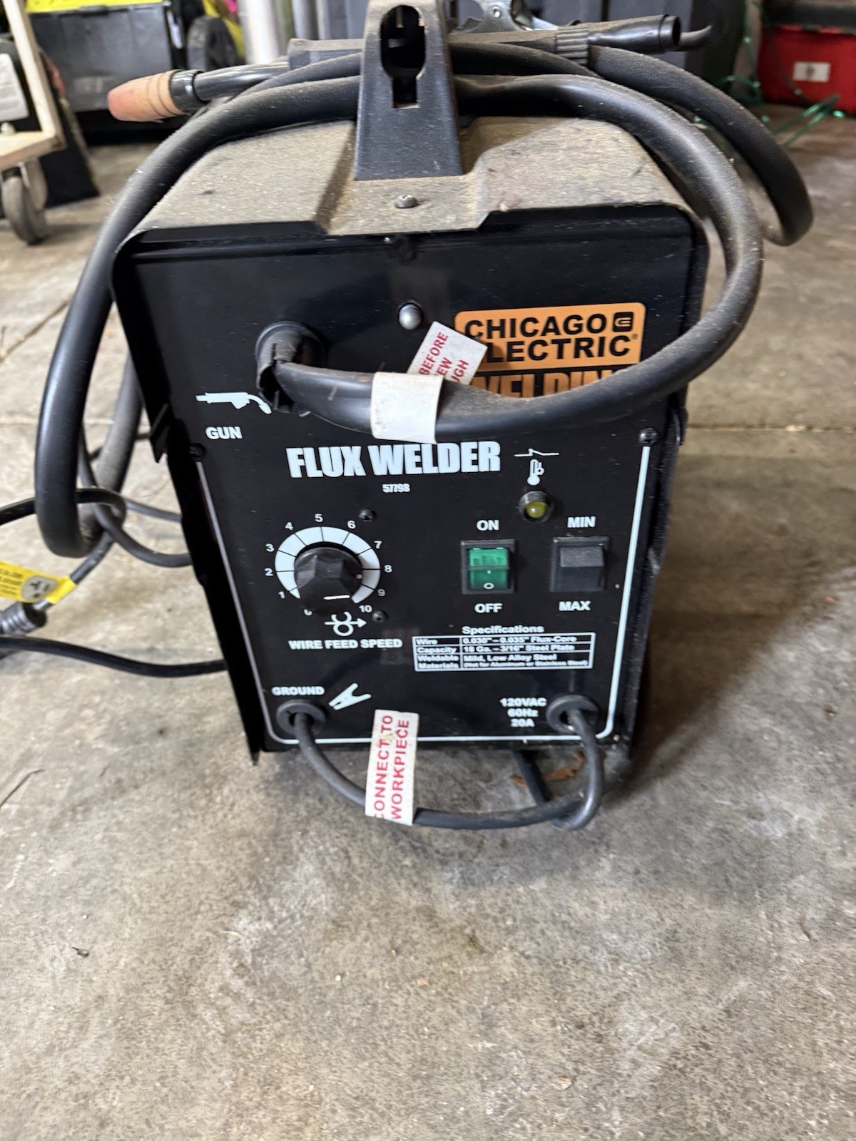 Chicago Electric Flux Core Welder 57798 Gasless Automatic Feed 120V Steel