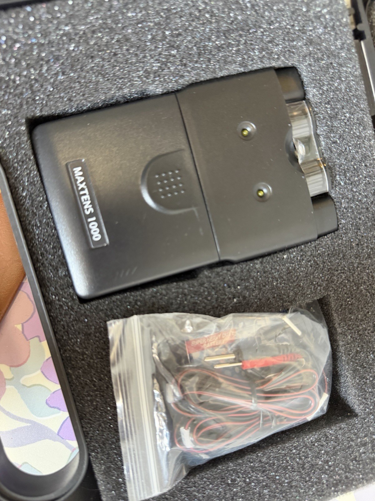 MAXTENS 1000 TENS Unit Handheld with Electrodes, Accessories, Instruction Manual