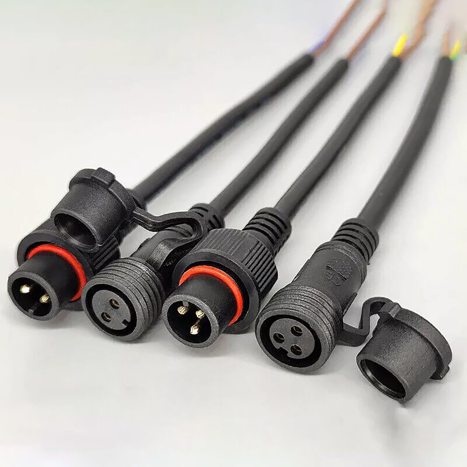 IP68 Waterproof Electrical Cable Connector With Dust Cover Type Socket 2-8 Pins