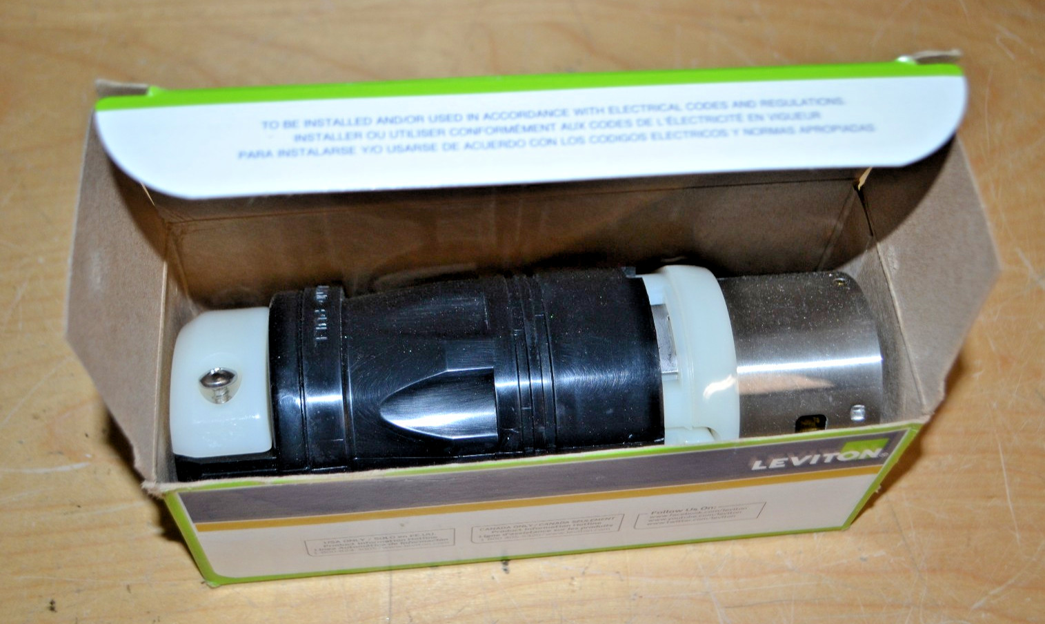 Leviton ~ CS6365C ~ 50A 125/250Volt AC Locking Plug ~ NEW
