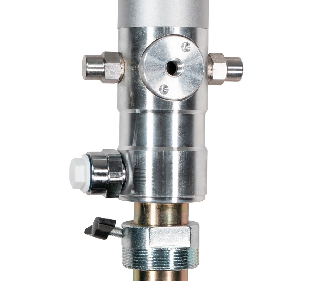 Air Operated 3:1 Oil Pump for 55 gal (205 ltr) Drums 14 LPM / 3.70 GPM