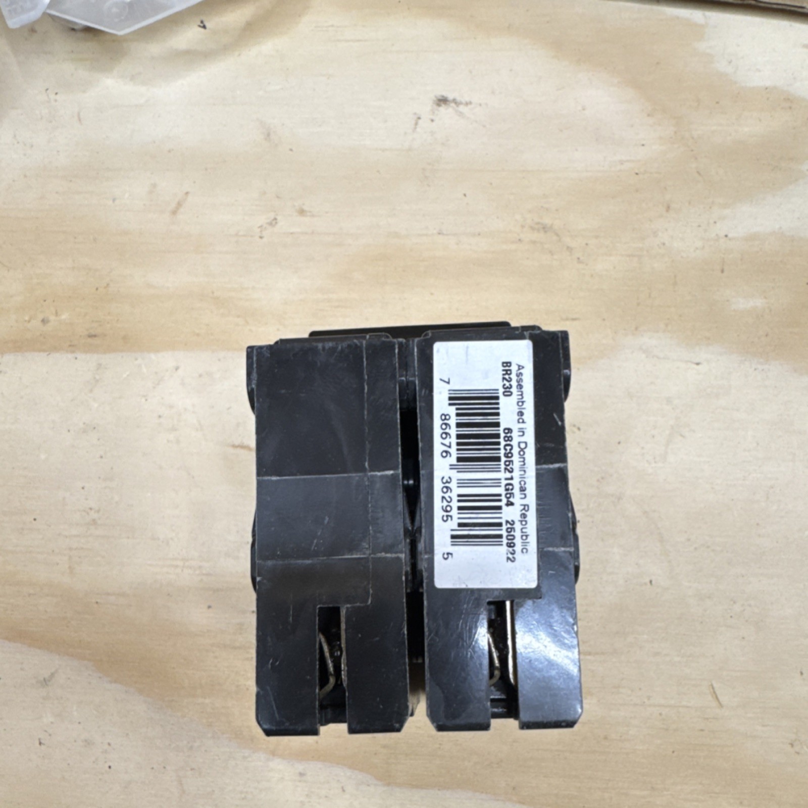 Eaton 30A 2-Pole Plug-In Circuit Breaker BR230 Black On/Off Screw Terminal