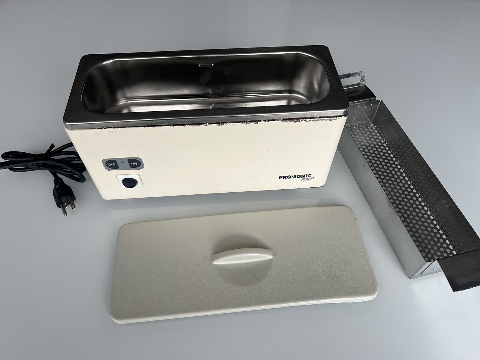 BRANSON PROSONIC Ultrasonic Cleaner Model: B300