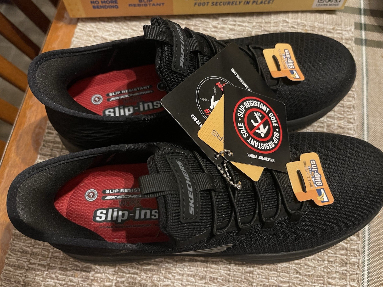 Women’s Sketchers, Work Shoes, Nonslip, Memory Foam Hands-Free Black Size 8 1/2