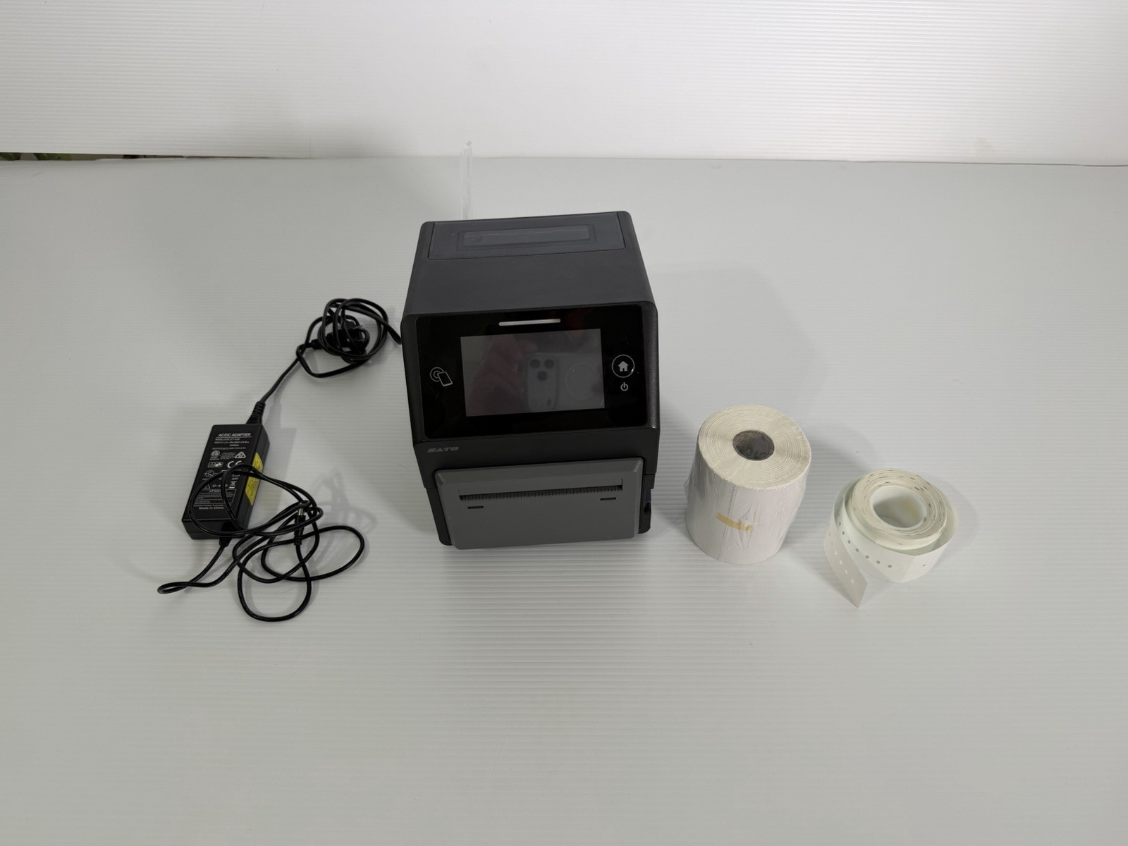 Barely used Sato CT4-LX 305 dpi printer with Ethernet, Wifi Bluetooth and Cutter