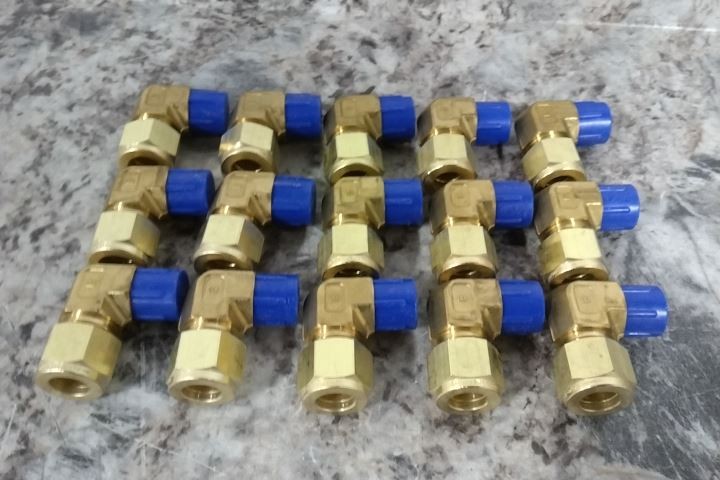 Parker 8MSEL6N-B 15 Pk 3/8 In Pipe Size 1/2 In Tube Outside Dia Male Elbow