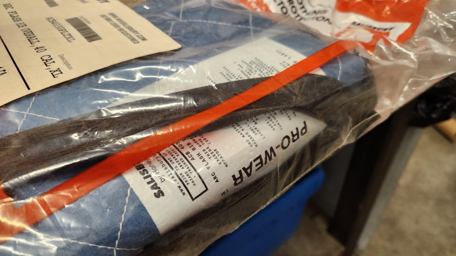 Salisbury Honeywell SK40PLT-LFH40 XL Arc Flash Kit 40 Cal NEW IN DISTRESS BOX