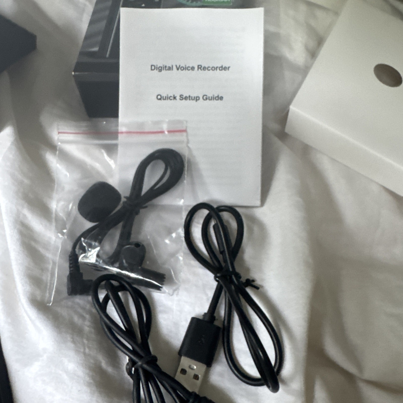 136GB Digital Voice Recorder with Playback,9000 Hours Audio Recording NIOB