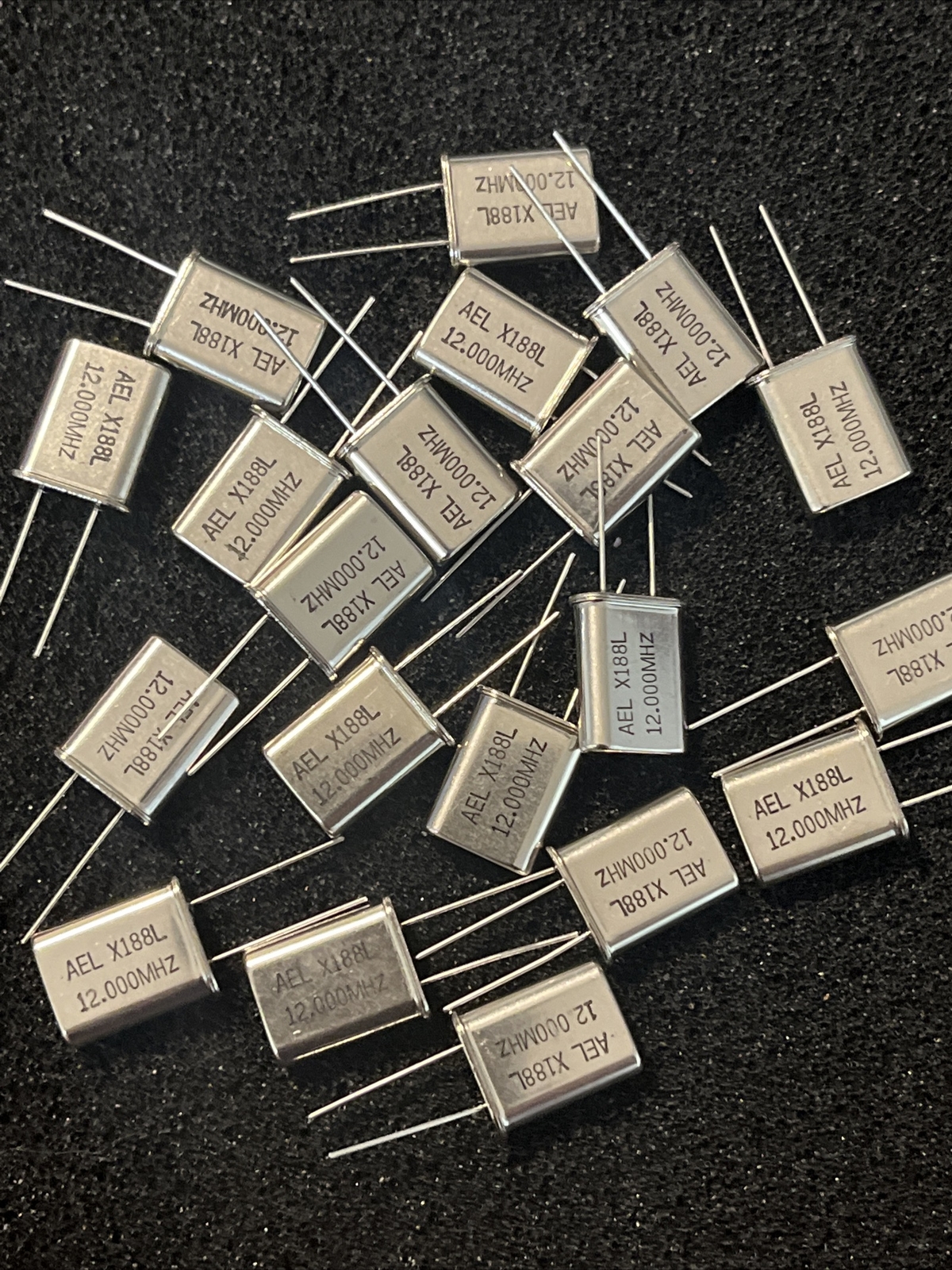 20 Each ~ AEL ~ 12.000 MHZ ~ Quartz Crystal Resonator ~ HC-49/U Through-Hole