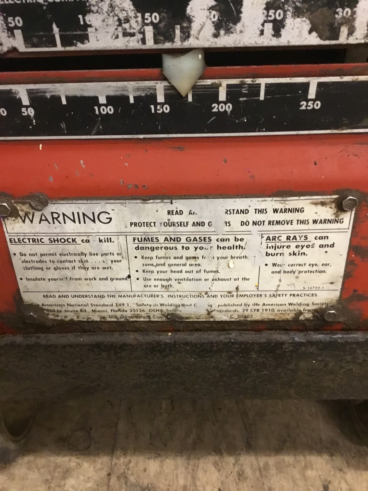 Lincoln Electric 250-250 IDEALARC 250 Arc Welder 230V/460V 30A NEMA 14-60P Plug