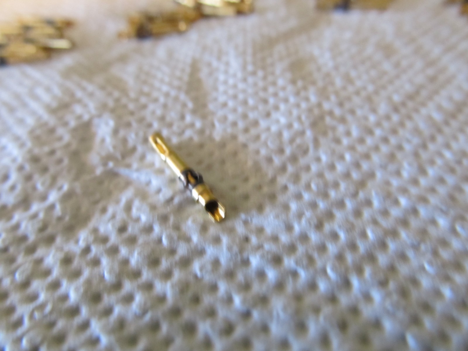 50 pcs gold plated Amphenol small Pin Sockets