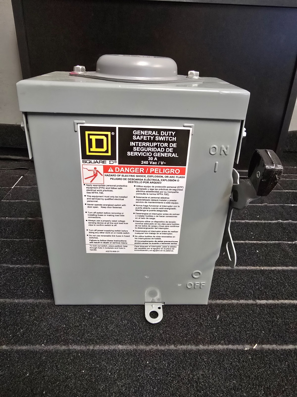 Square D D221NRB General Duty Safety Switch 30A 240V