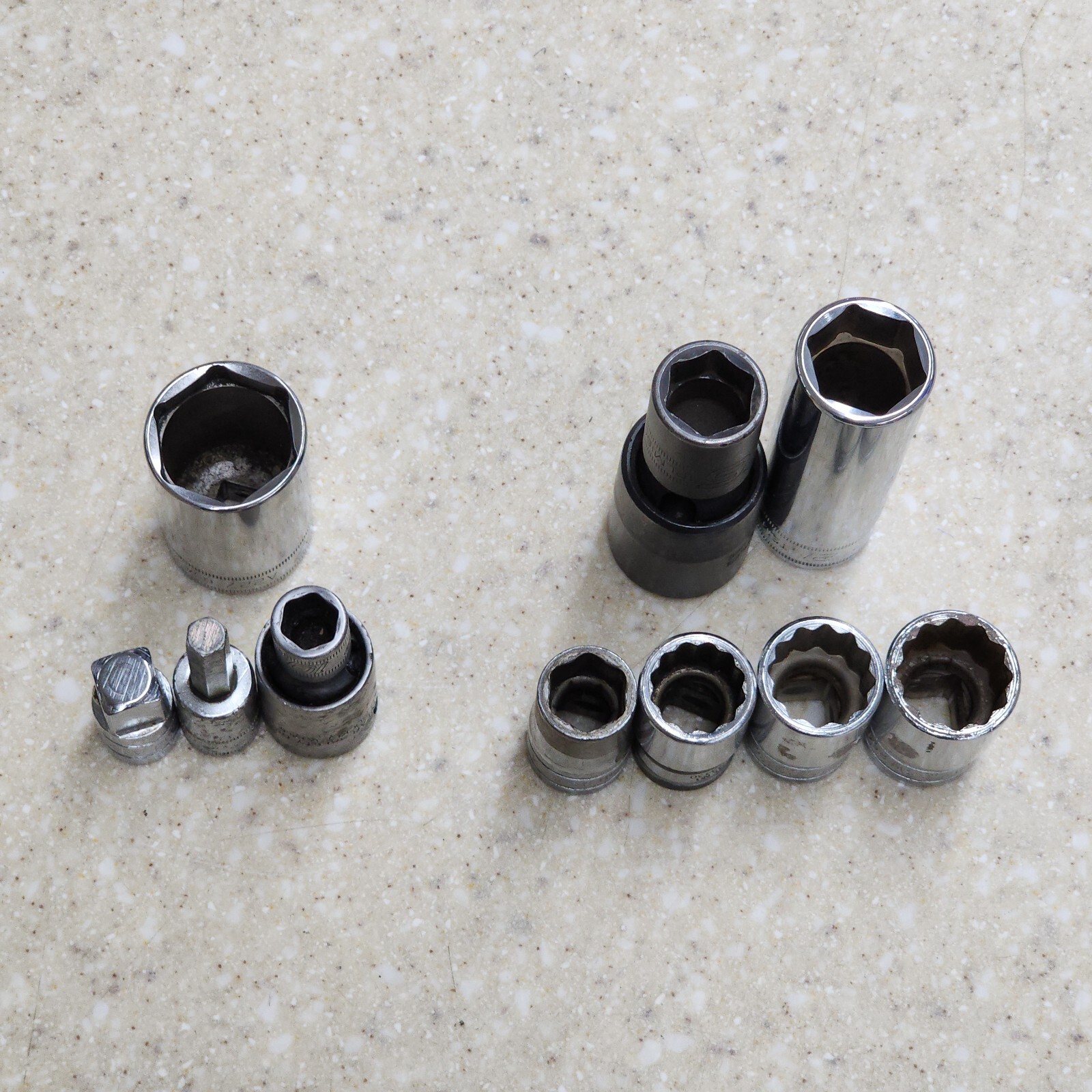 Snap-On 3/8″ & 1/2″ Drive 6 & 12 Point Metric & Standard 10 Piece Set