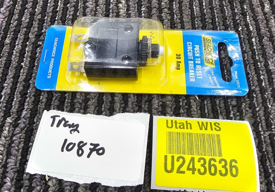 (QTY 3) SEACHOICE 13171: 30A Single Pole Push-To-Reset Circuit Breaker