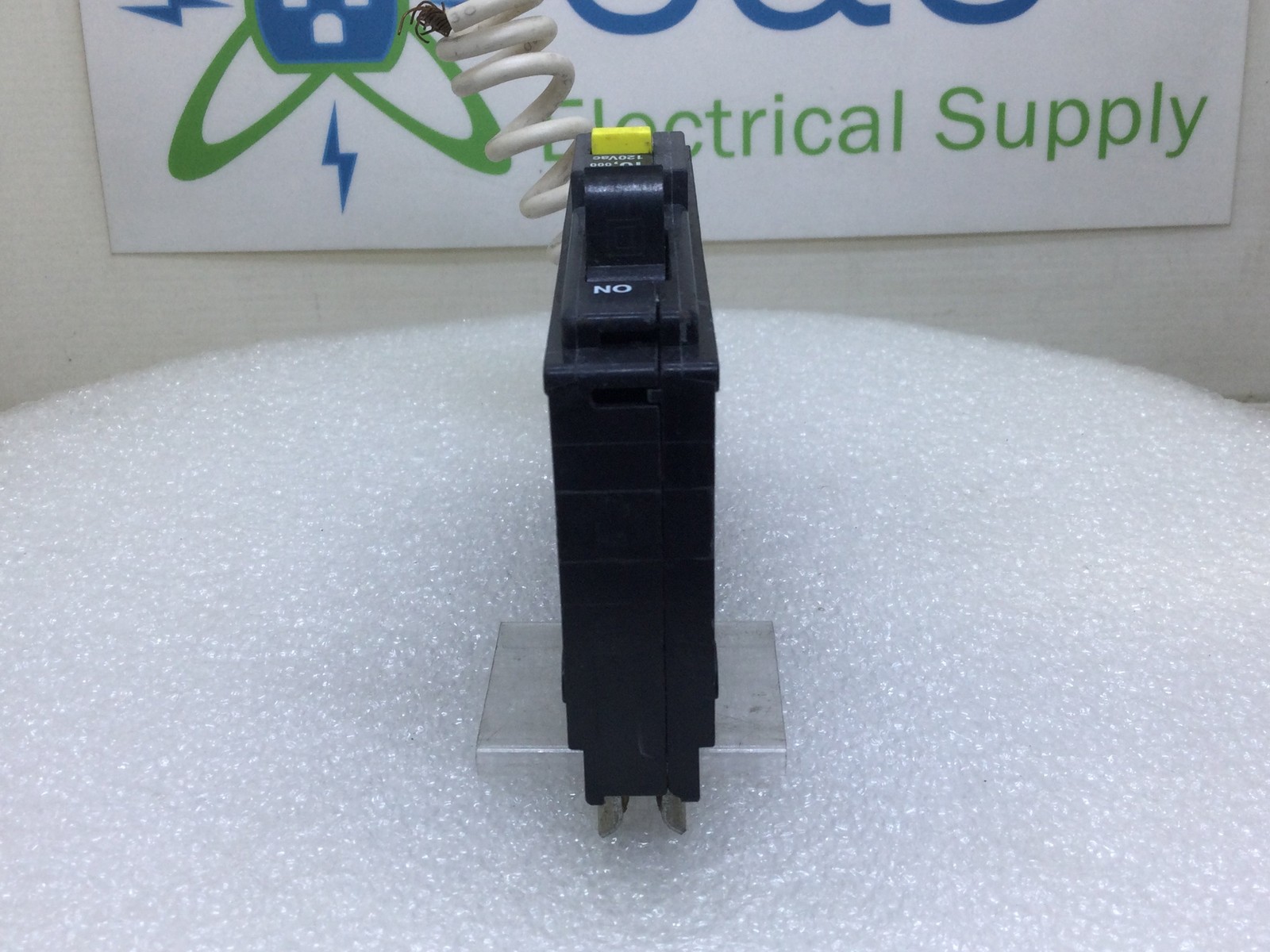 Square D QO120GFI 20 Amp 1 Pole 120V GFCI Circuit Breaker – Cosmetic Flaw