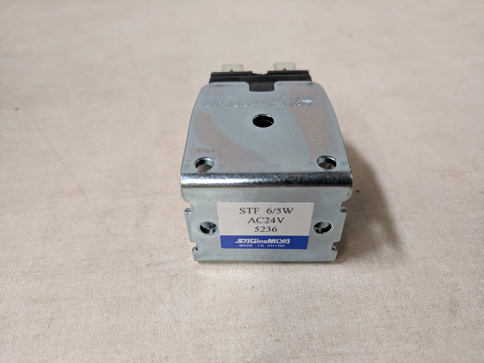 Saginomiya 5236 Coil for 4 Way Valve STF 6/5W AC24VC Replacement Danfoss 061L22