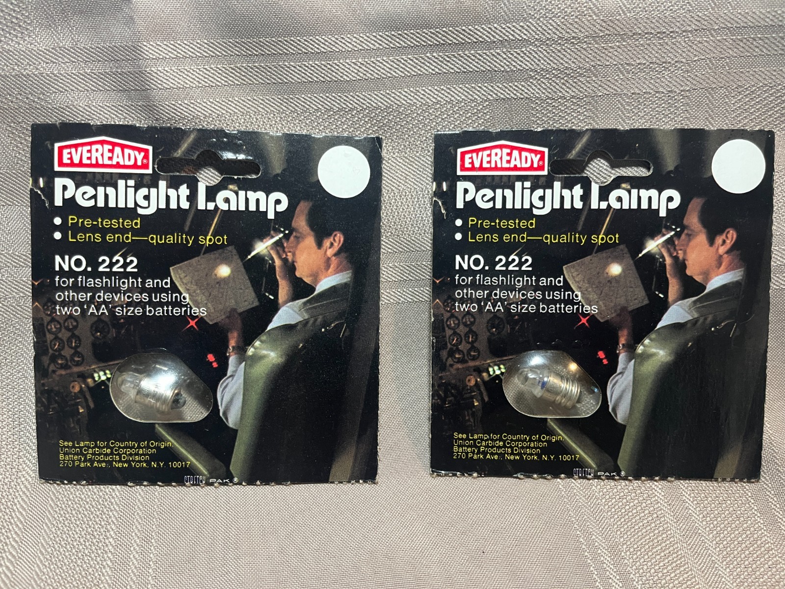 2 Vintage Penlight Lamp Bulbs Made in Hong Kong Eveready Union Carbide Bulb