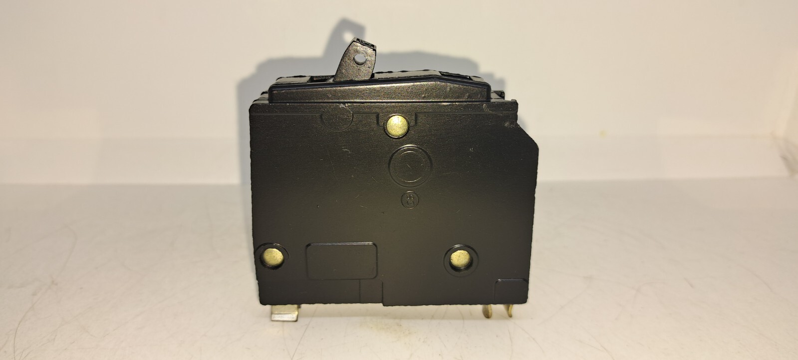 Square D QO115 15 Amp 1 Pole 120/240V Grooved Handle Circuit Breaker Type QO