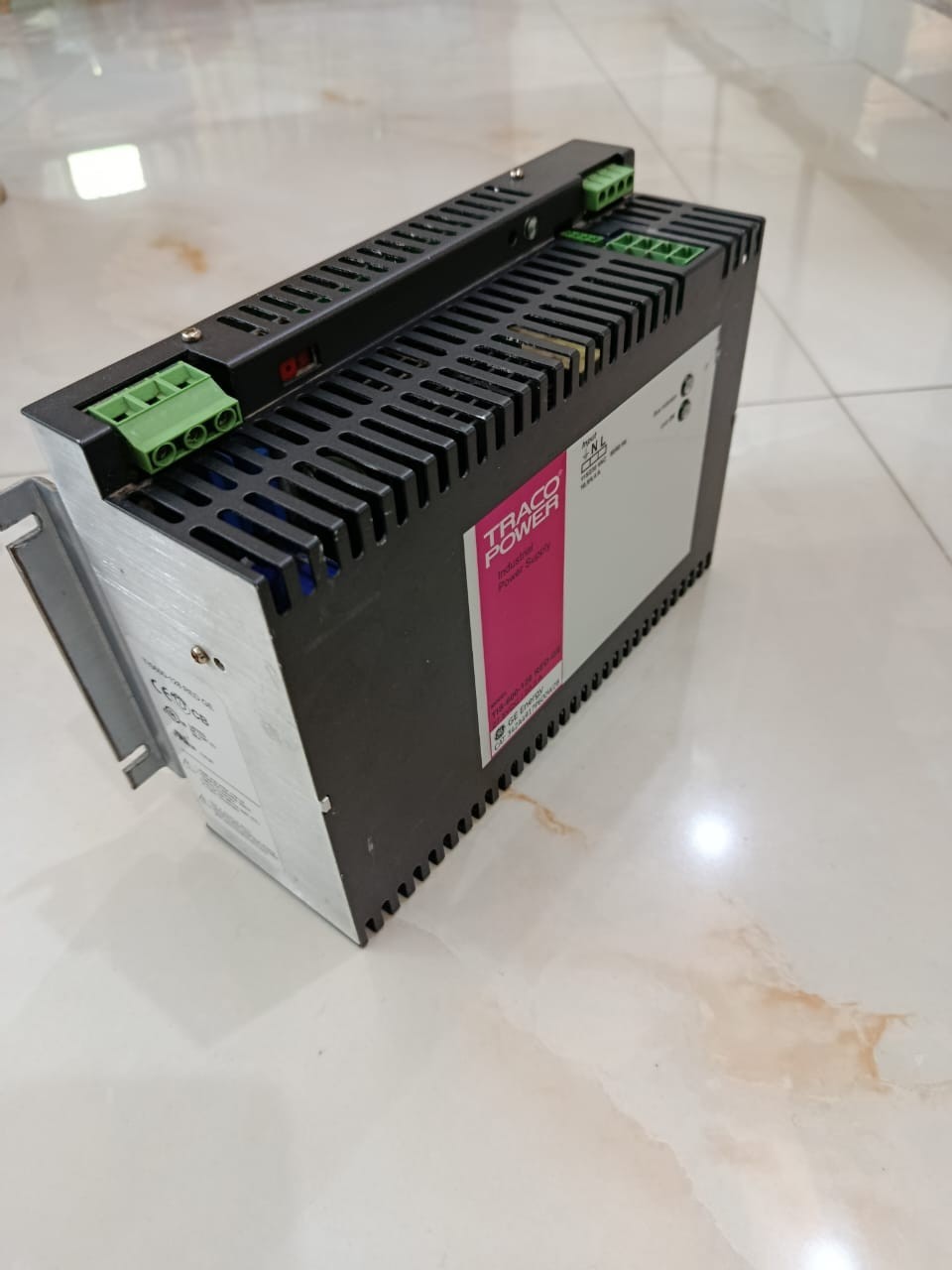 GE Energy TRACO Power TIS-600-128 RED-GE Industrial Power Supply 342A4917P600W28