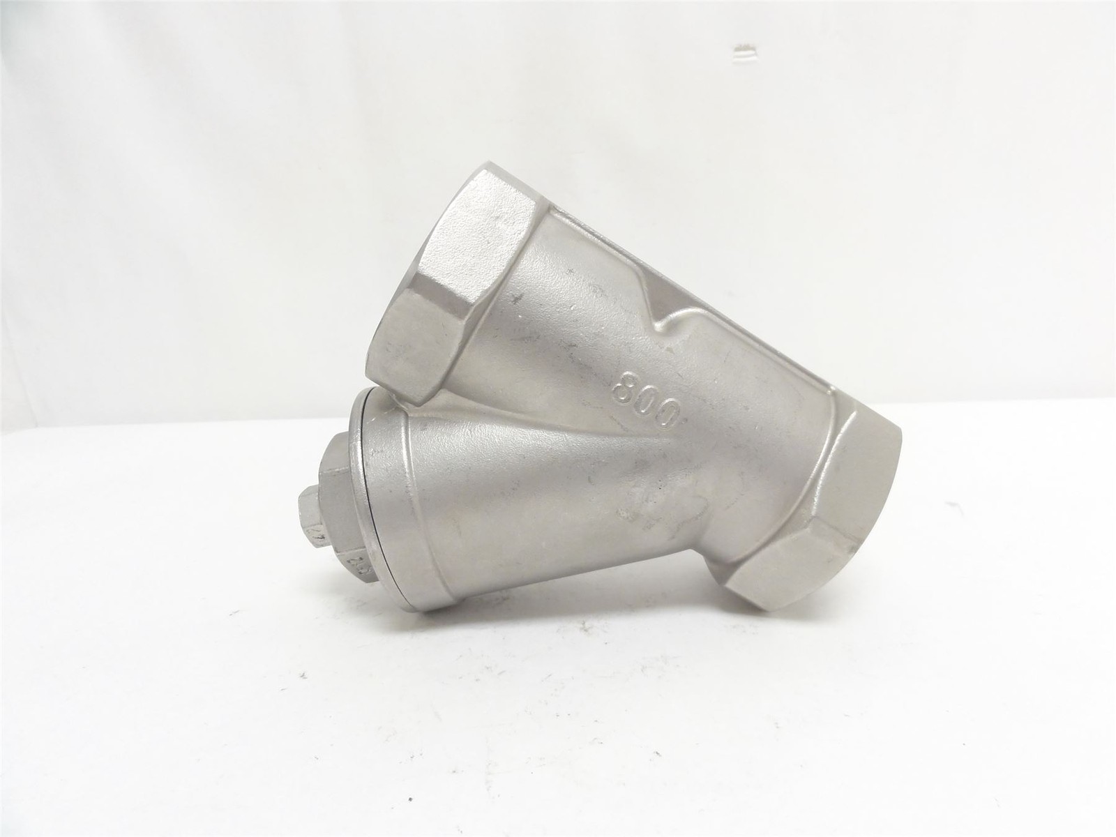 253974 New-No Box; Ind-Std 20XM23 Wye Pattern Strainer; SS; 2NPT; CF8M Body