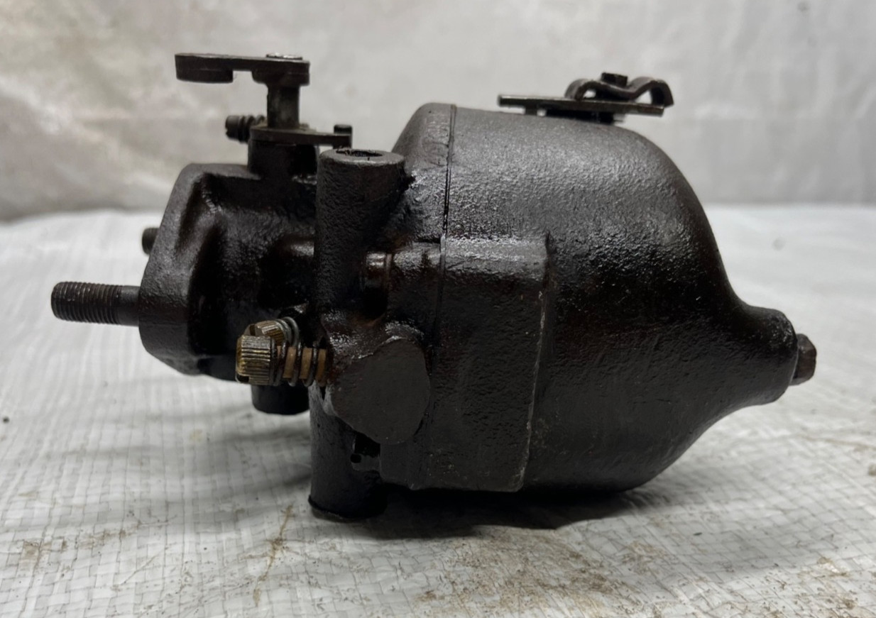 Oliver 1600 1650 1800 Tractor TSX 807 Carburetor