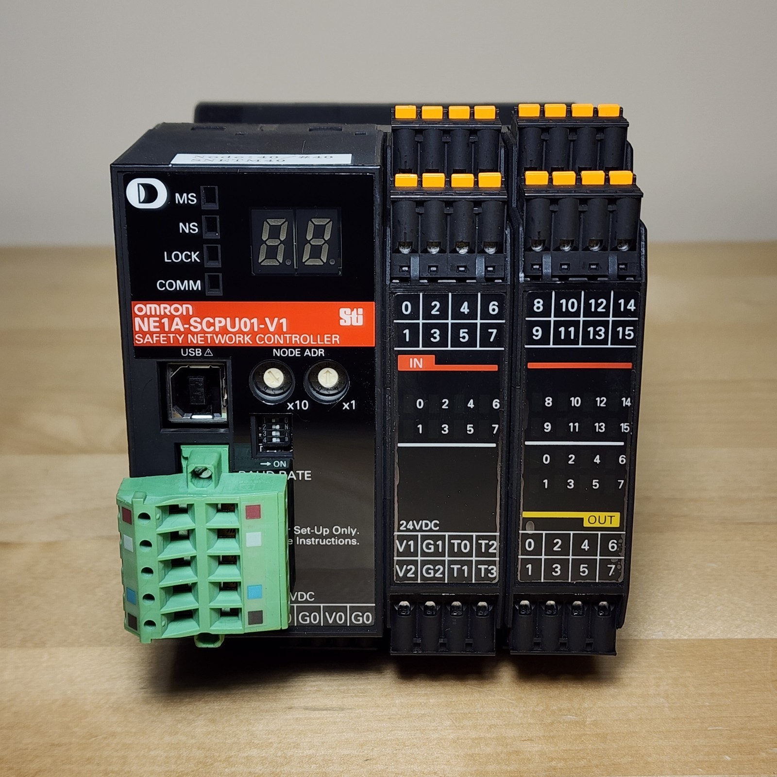 Omron NE1A-SCPU01-V1 Safety Network Controller 16 Inputs 8 Outputs 24VDC
