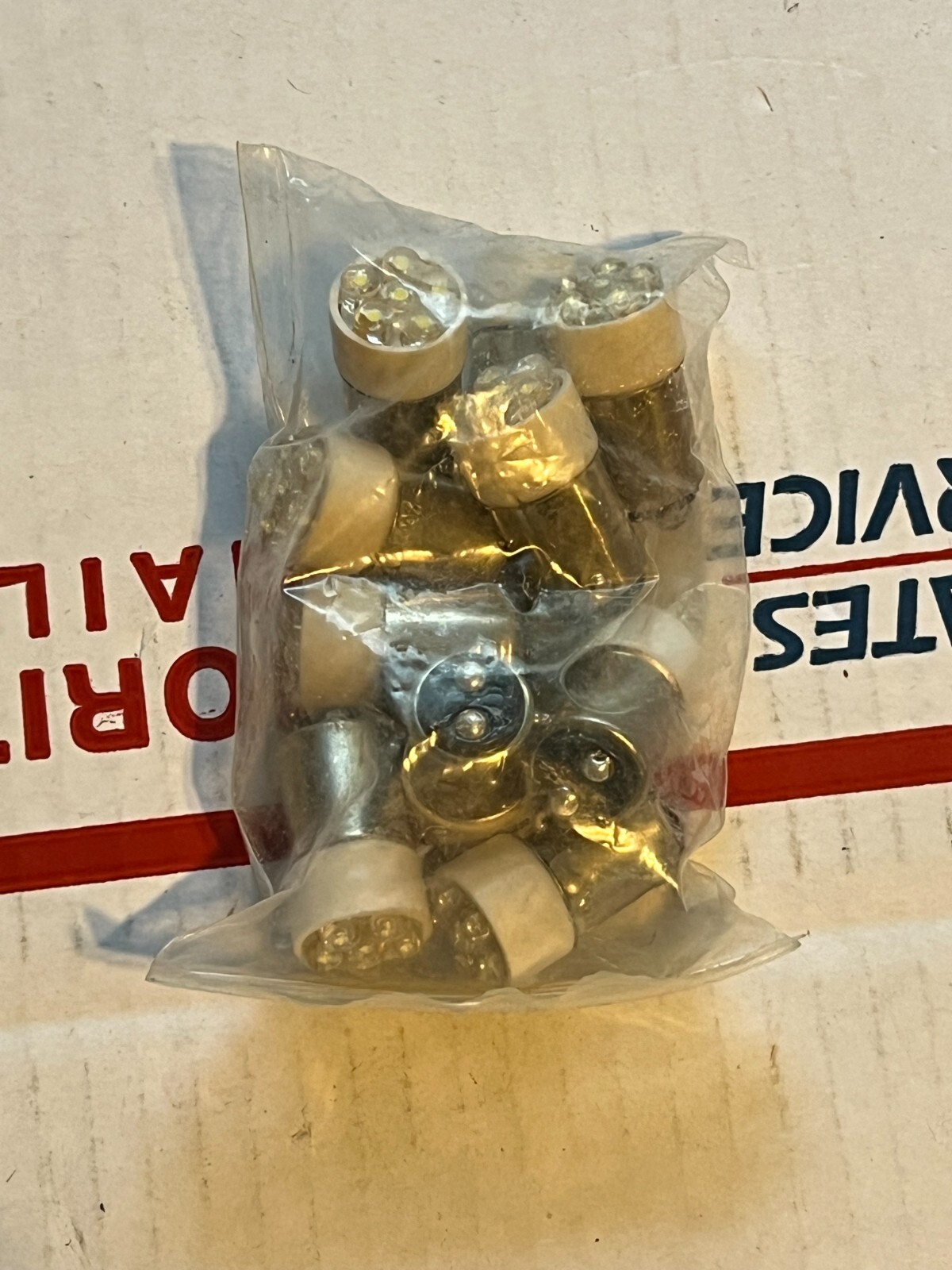 led-dcb/28v/wh white nos surplus bag of 10 bulbs
