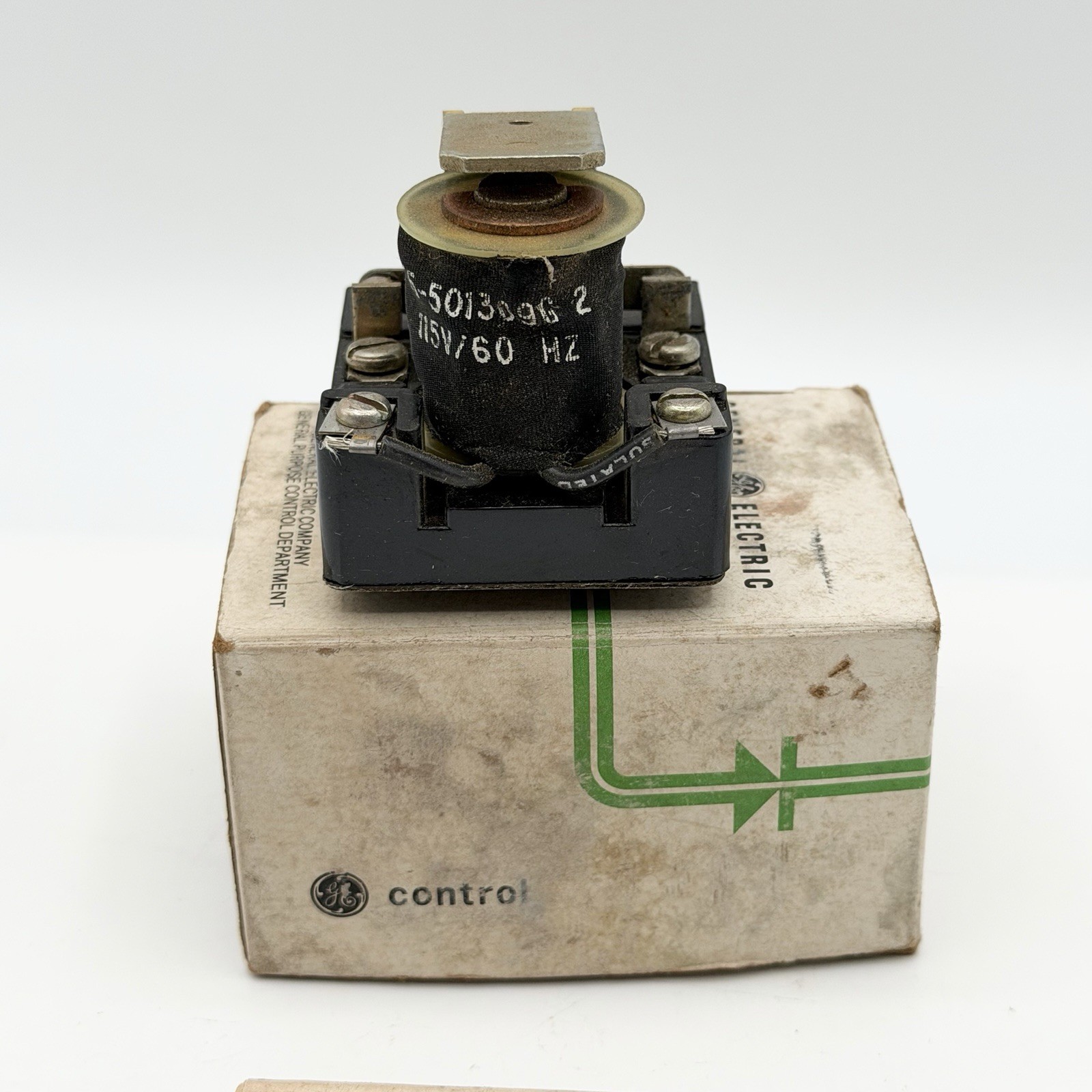 GE CR120E00102 General Purpose Power Relay 115VAC Coil 15A 600V Max NOS
