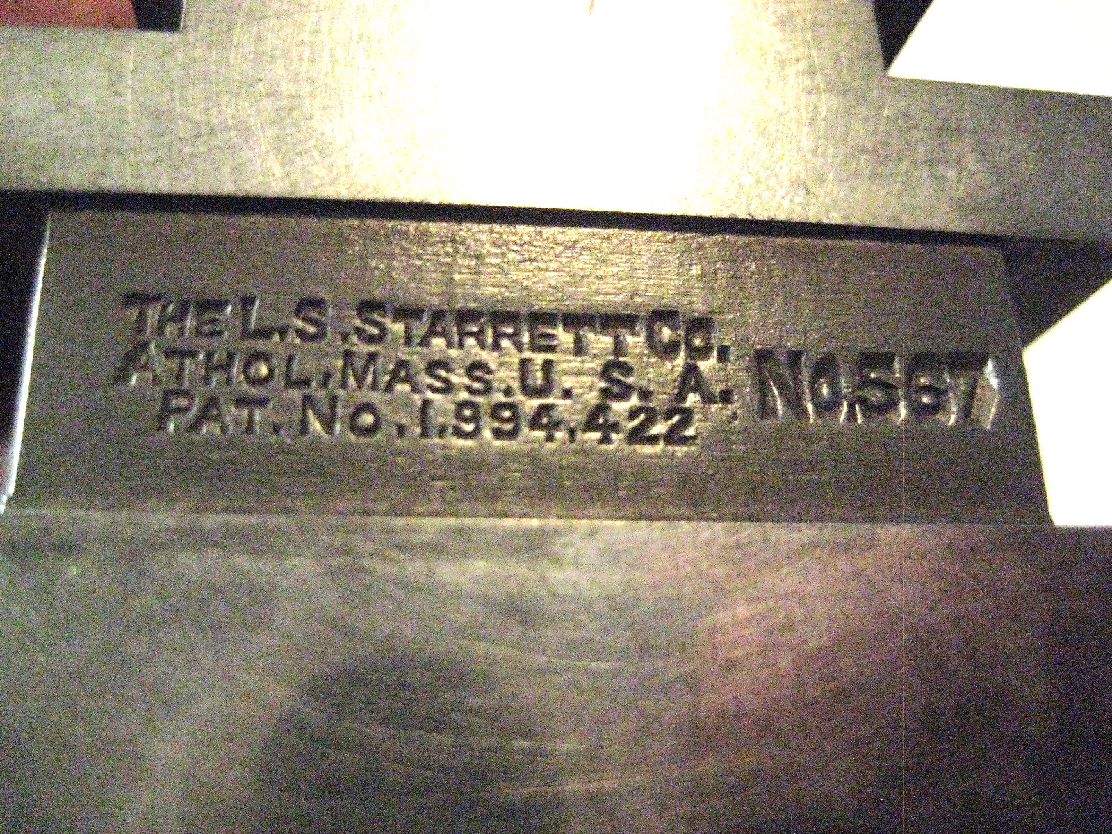 VINTAGE L.S. STARRETT CO. NO. 567 V-BLOCK & CLAMP #52588 GOOD USED CONDITION