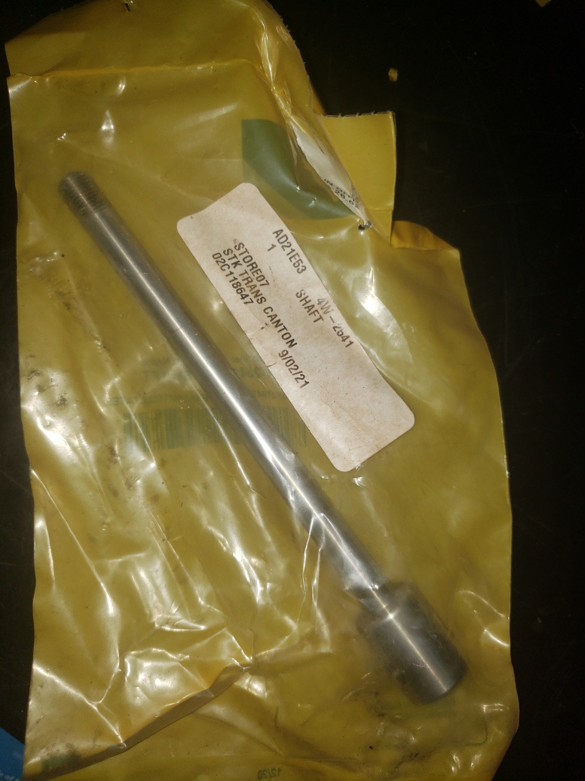 Genuine Caterpillar 4W2541 SHAFT NEW