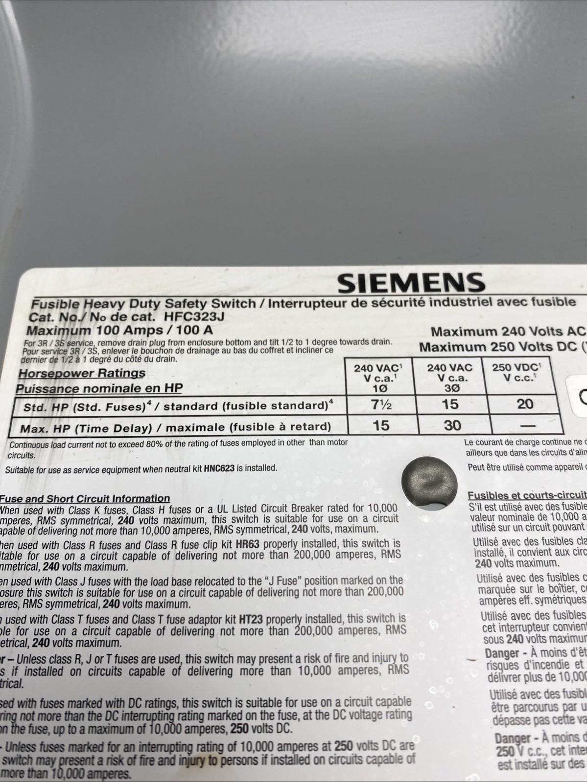 Siemens HFC323J Enclosed Fused Low Voltage Heavy Duty Safety Switch,240VAC,100 A