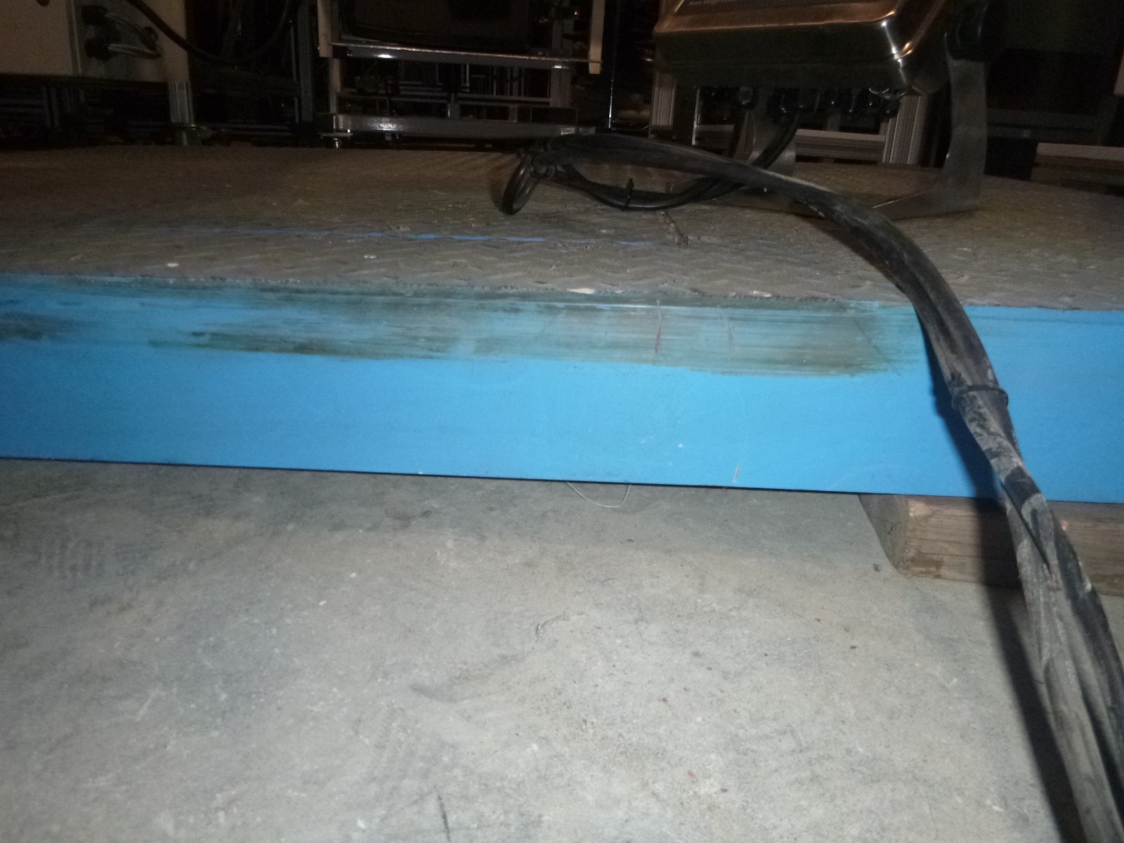 10,000 LB FLOOR SCALE LEGAL TRADE