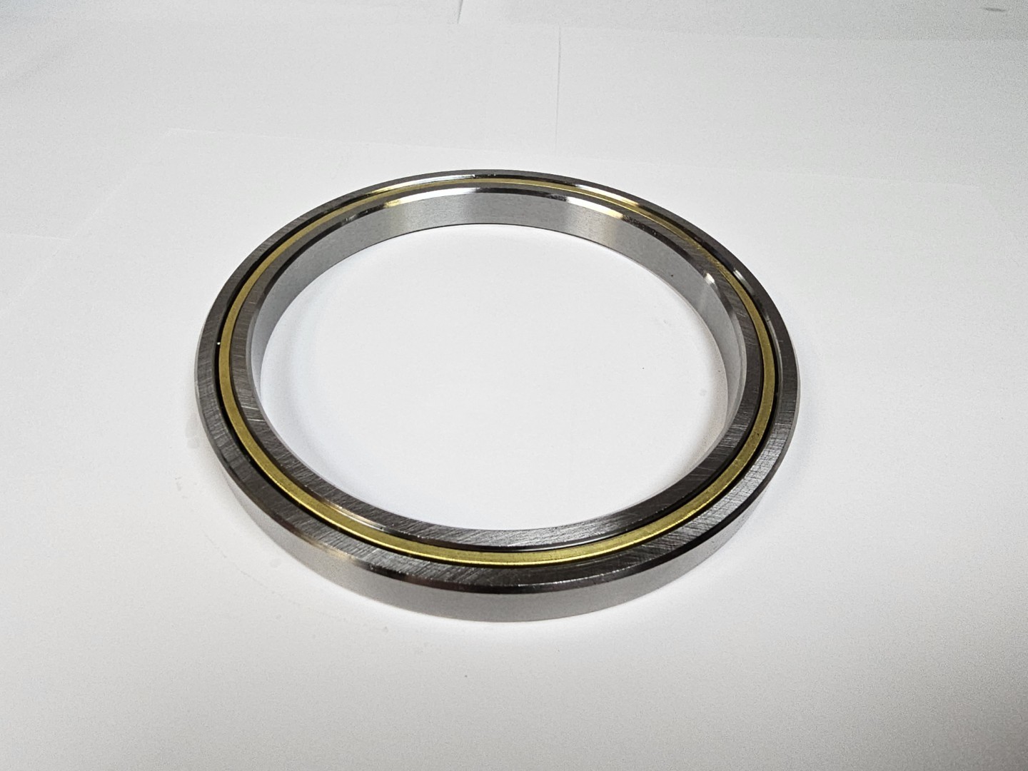 CSXD045 roller bearing 4.5″x5.5″x0.5″ (114.3mm x 139.7mm x 12.7mm) KD045XP0
