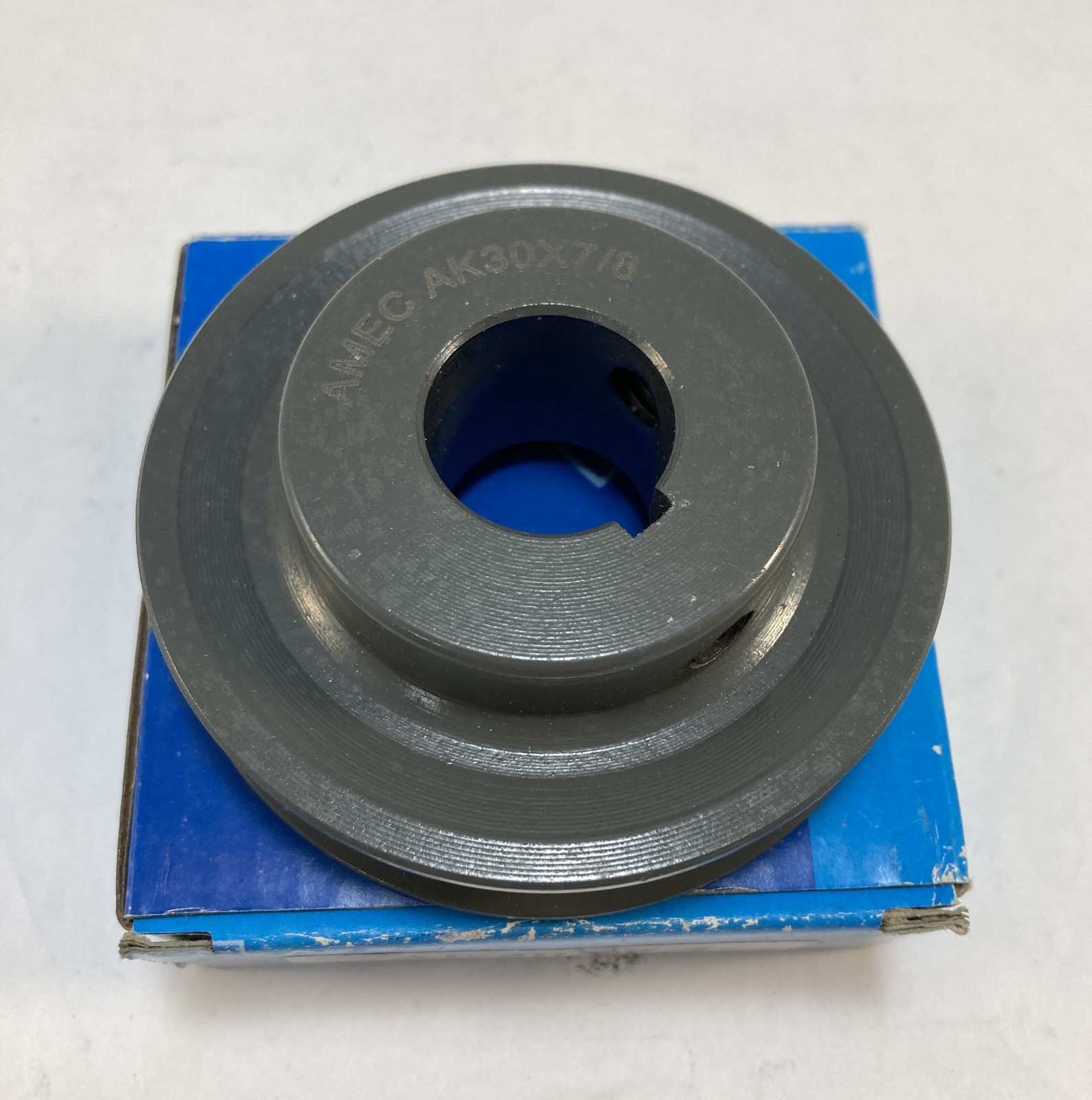 AMEC AK30 x 7/8 Single Groove 3.05″ A Sheave Pulley 7/8″ Bore Keyed Shaft AK3014