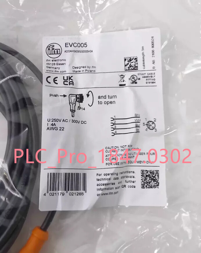 EVC005 1PCS Brand New IFM EVC005 Connector Fast delivery