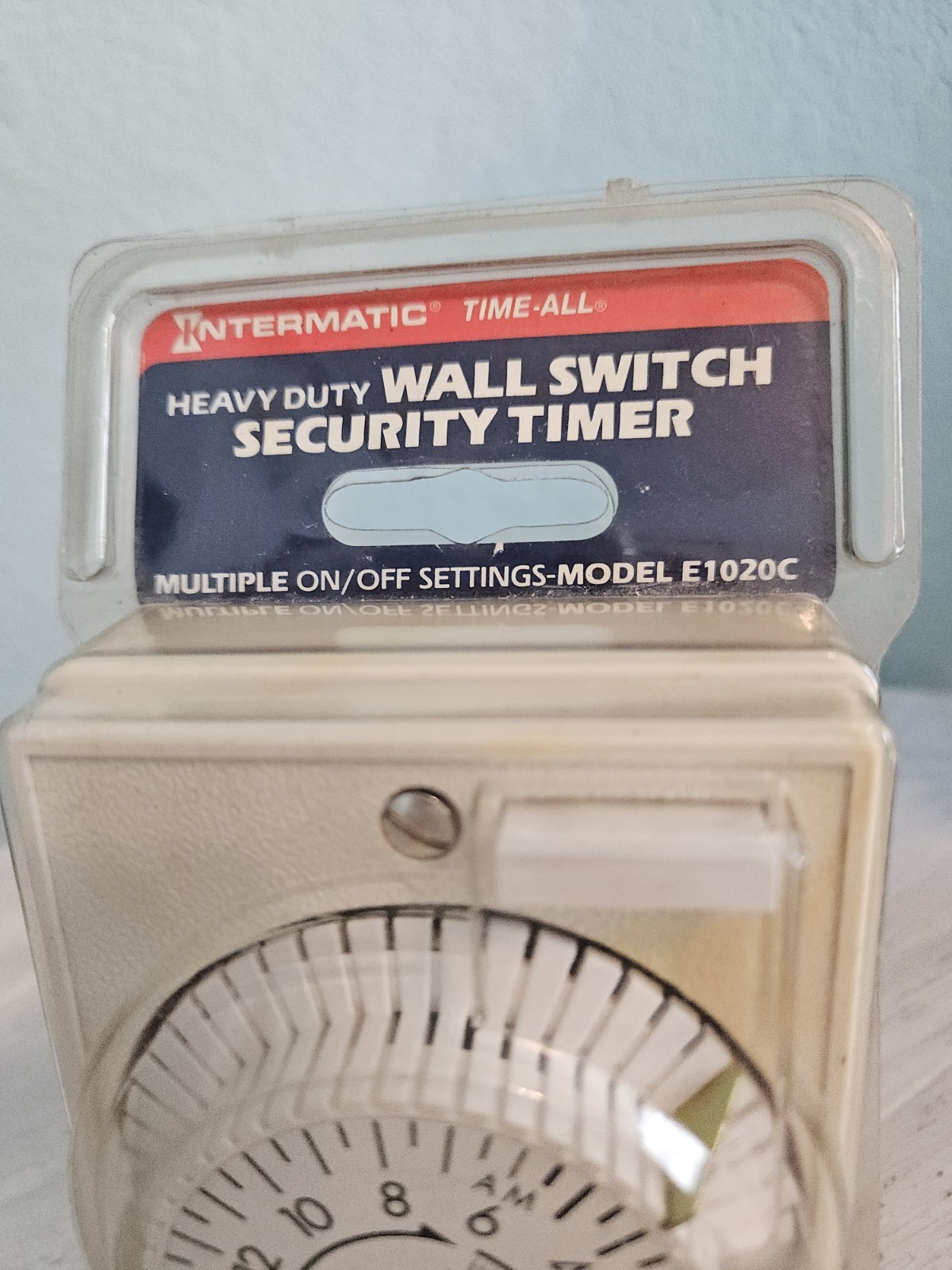INTERMATIC Heavy Duty Wall Switch Security TIMER Model E1020C 24 Hour Control
