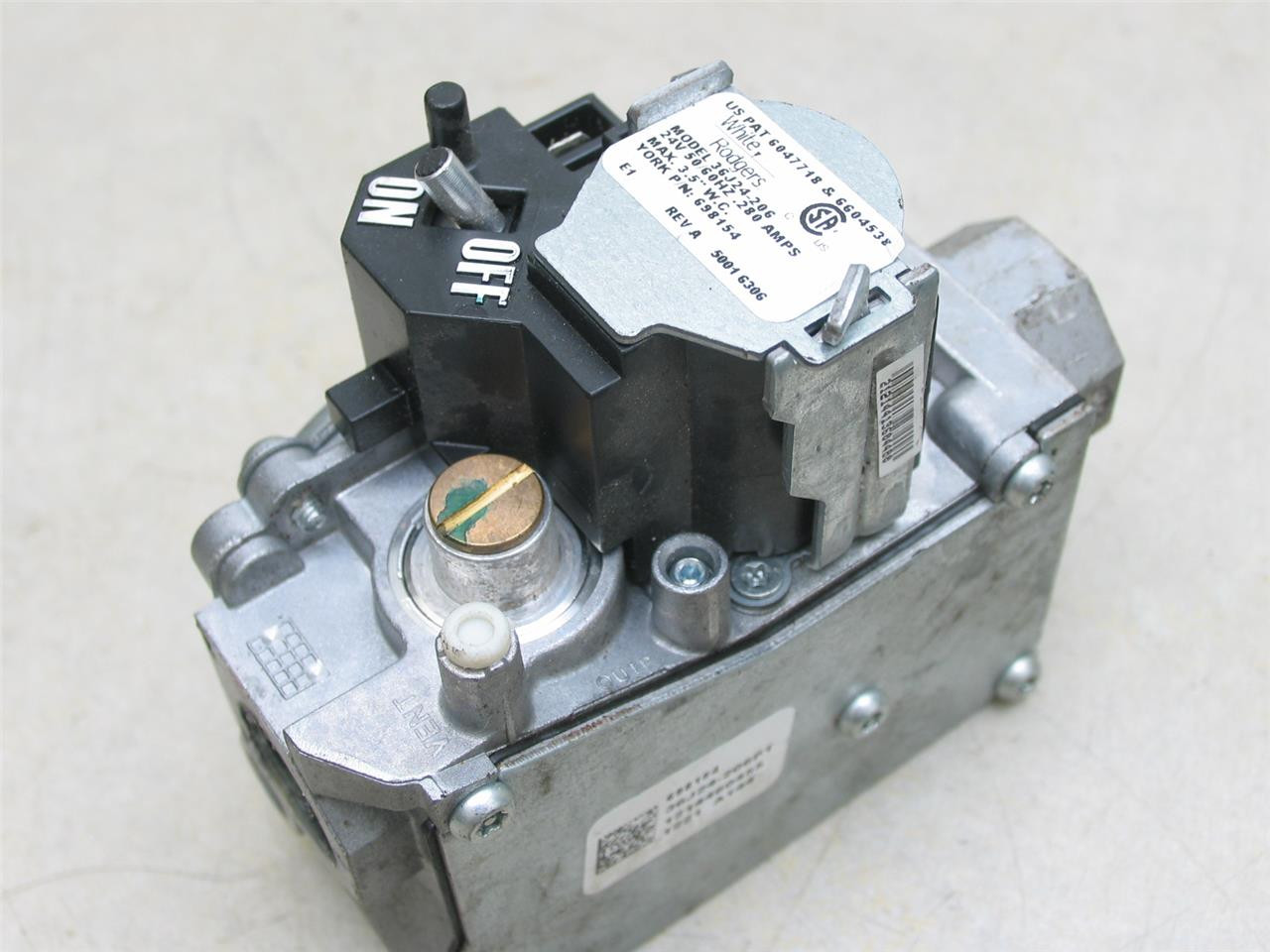White Rodgers GEMINI 36J24-206 HVAC Furnace Gas Valve