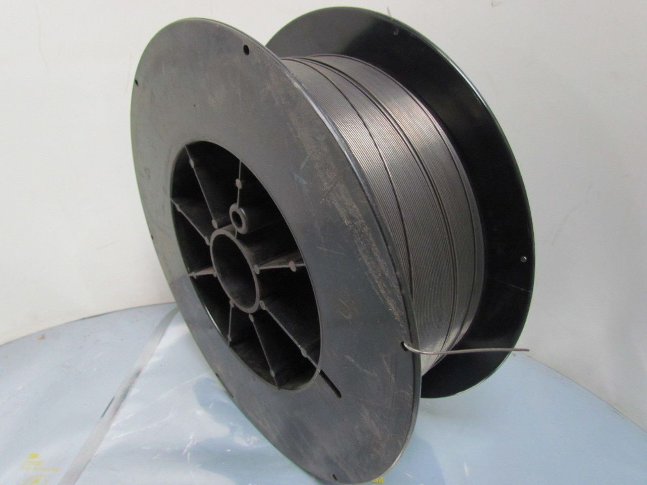 Kiswel KX-706M Mild Steel Flux Cored Welding Wire 0.045″ 30Lbs AWS A5.18 E70C-6M