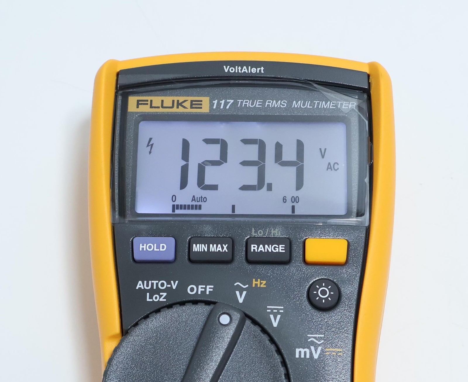 Fluke Electrician’s Combo Kit 117 True RMS Multimeter & 323 Clamp Meter