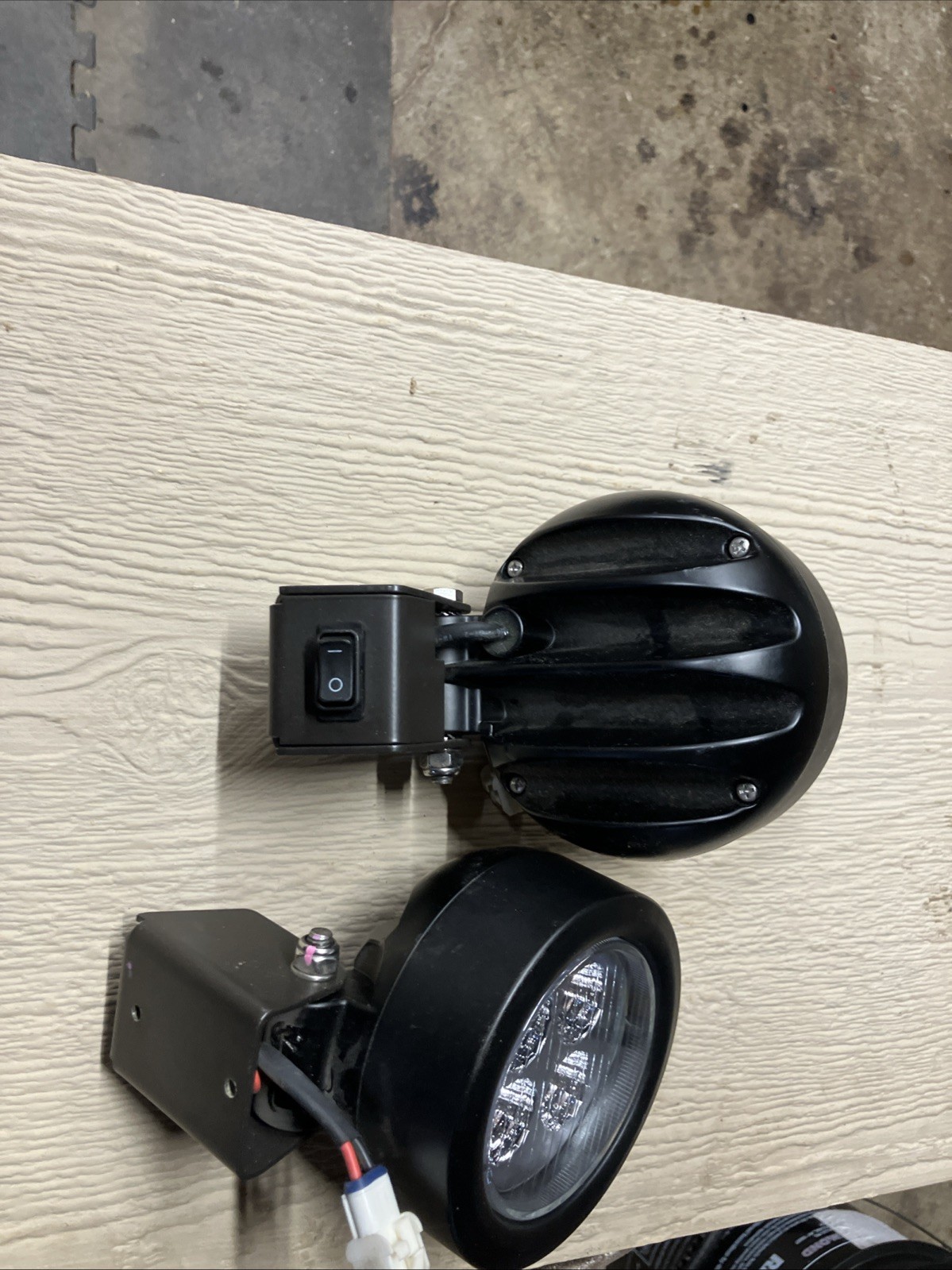 2- SCI LED Work Light C2-107P 9-50V DC 8.5W Sealed With Switch Used