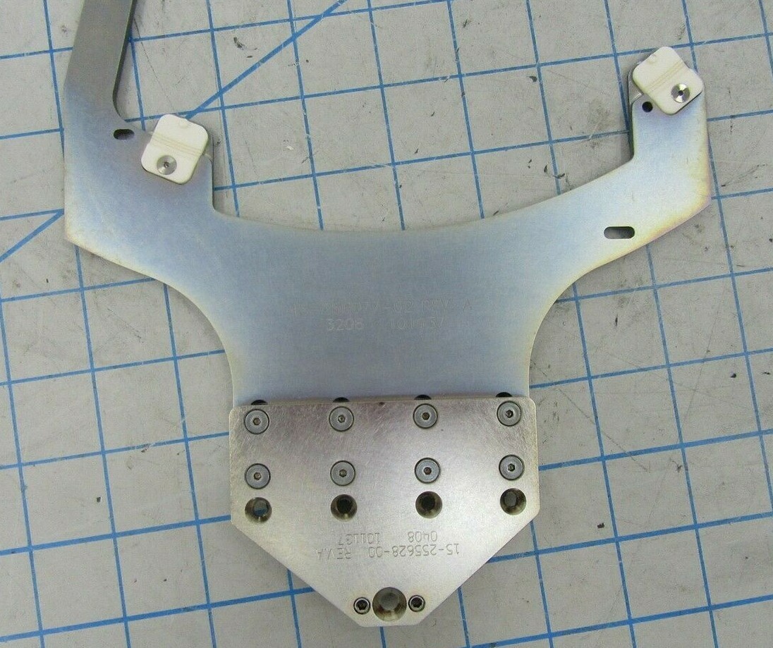 15-256077-02 / ROBOT END EFFECTOR BLADE 300MM, LEFT, L/LK, VCTR / NOVELLUS